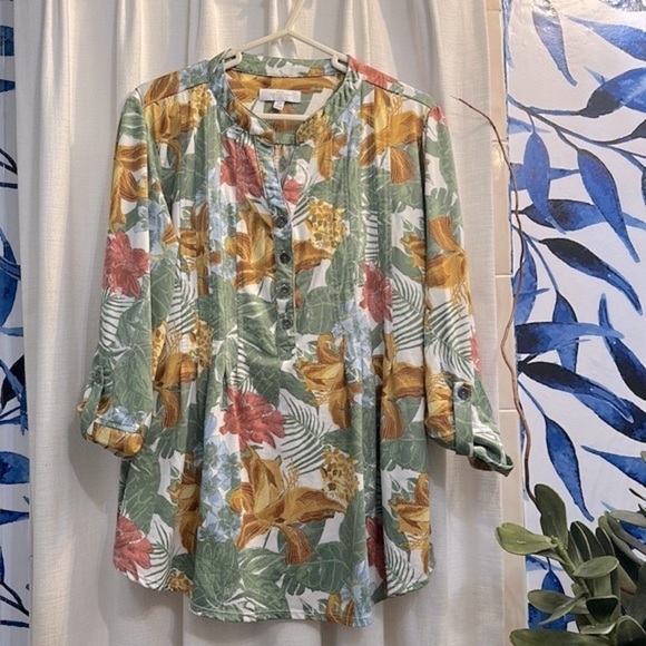 Women’s New Directions Curvy Sage Multi Color Top Size 2X - Picture 2 of 9